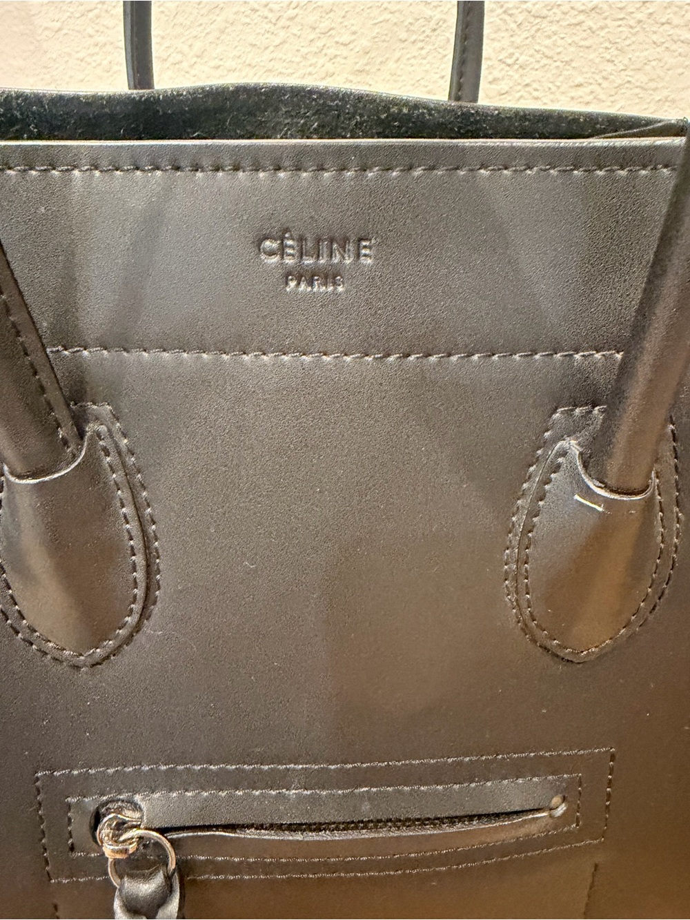 Celine Black Phantom Luggage Tote
Large Leather Handbag - Picture 4 of 9